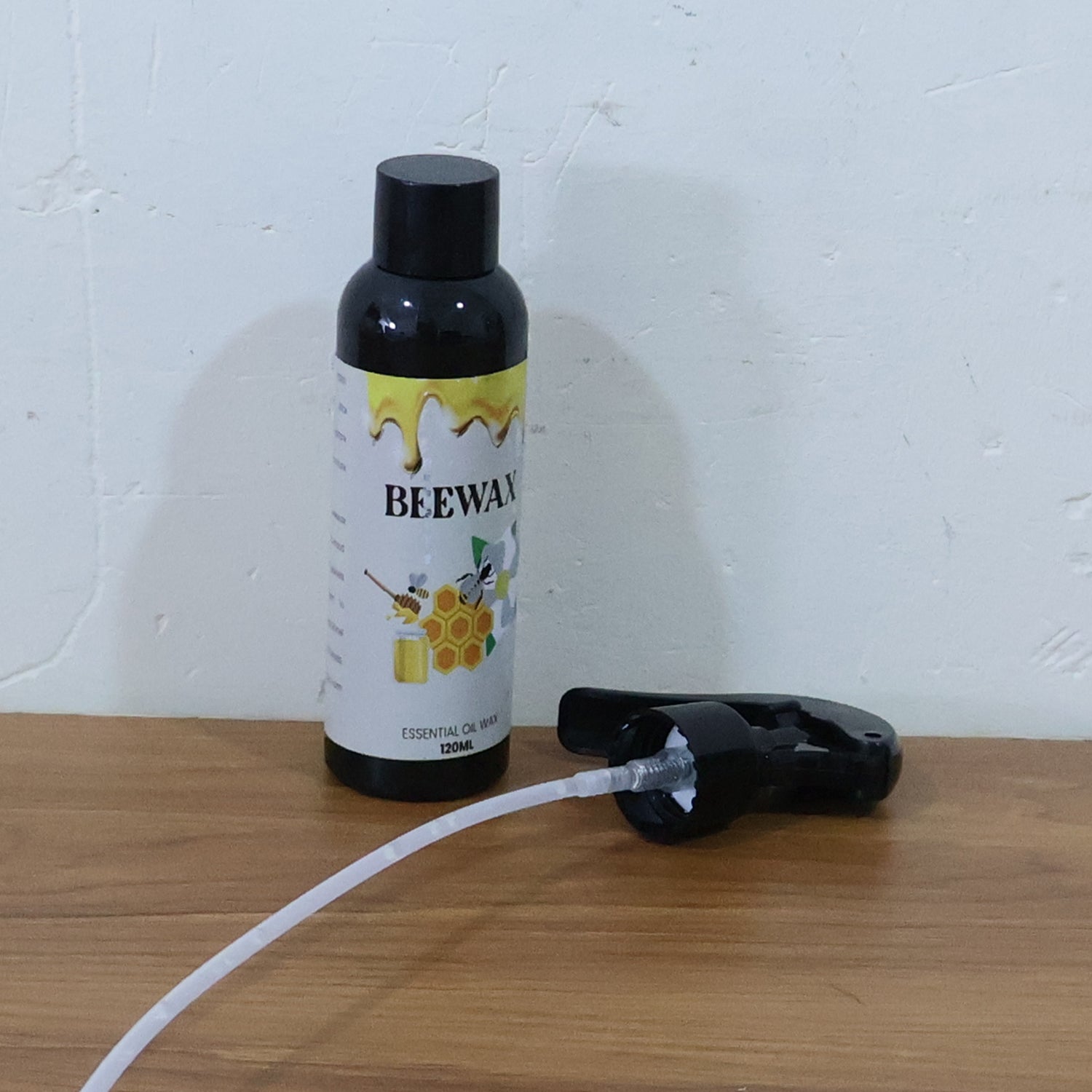 Beeswax Essential Oil Wood Polish Spray 120Ml - (Set) Beeswax Essential Oil Wood Polish Spray 120Ml - (Set)